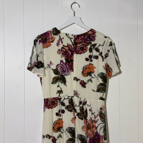 Third Bird Nest Cream and Floral 100% Rayon Flutter Sleeve Jumper Size Small - Picture 6 of 10